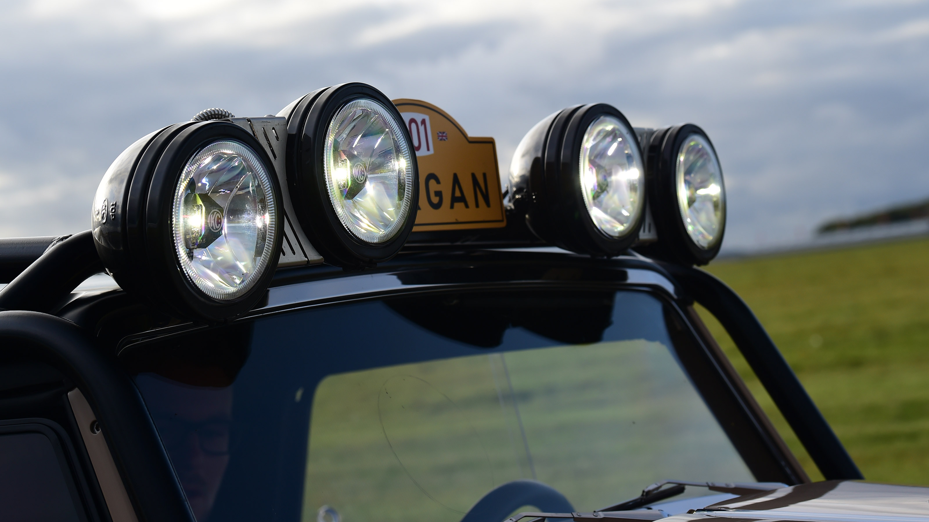 Morgan Plus Four CX-T - lights
