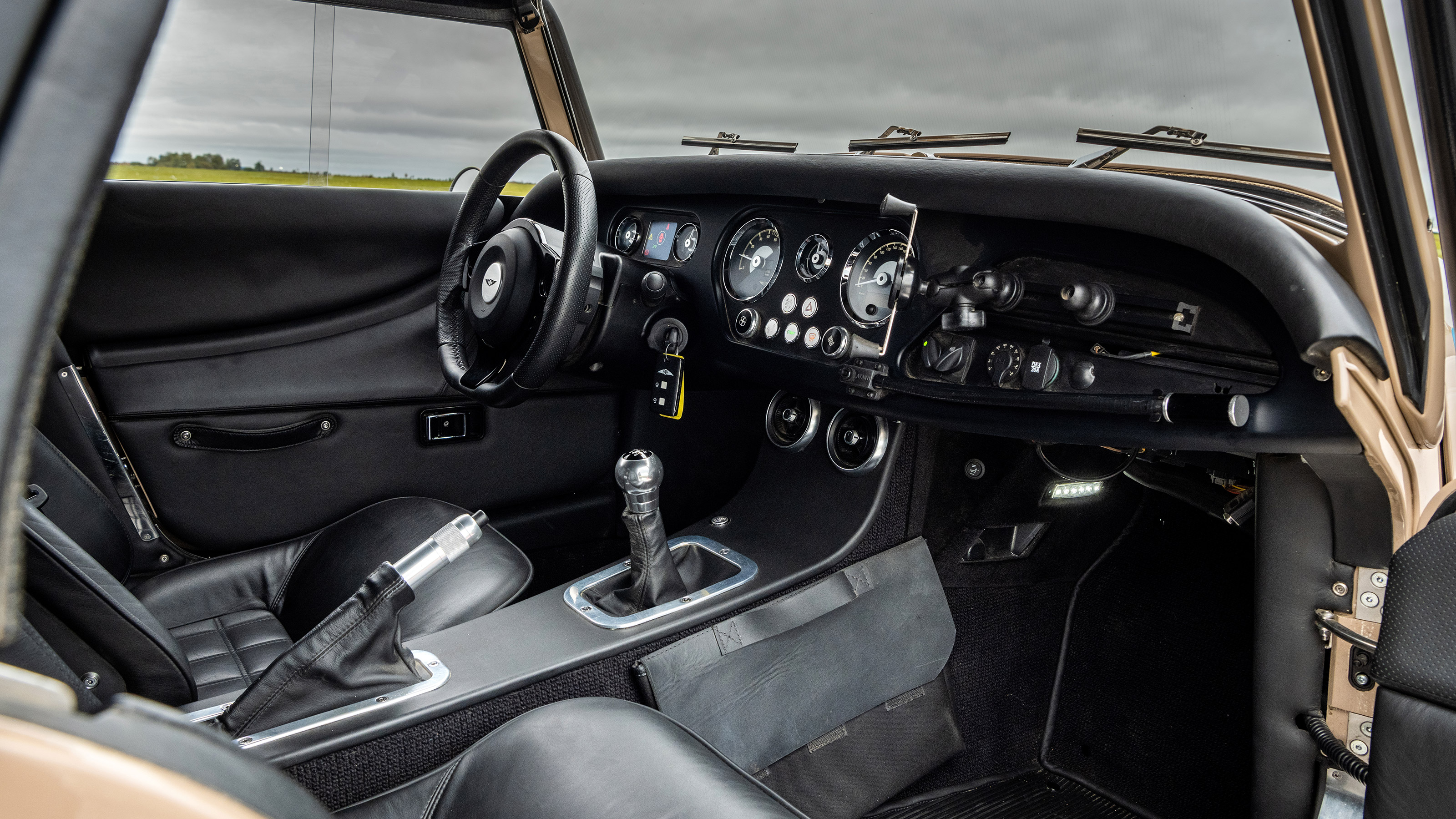 Morgan Plus Four CX-T - dash
