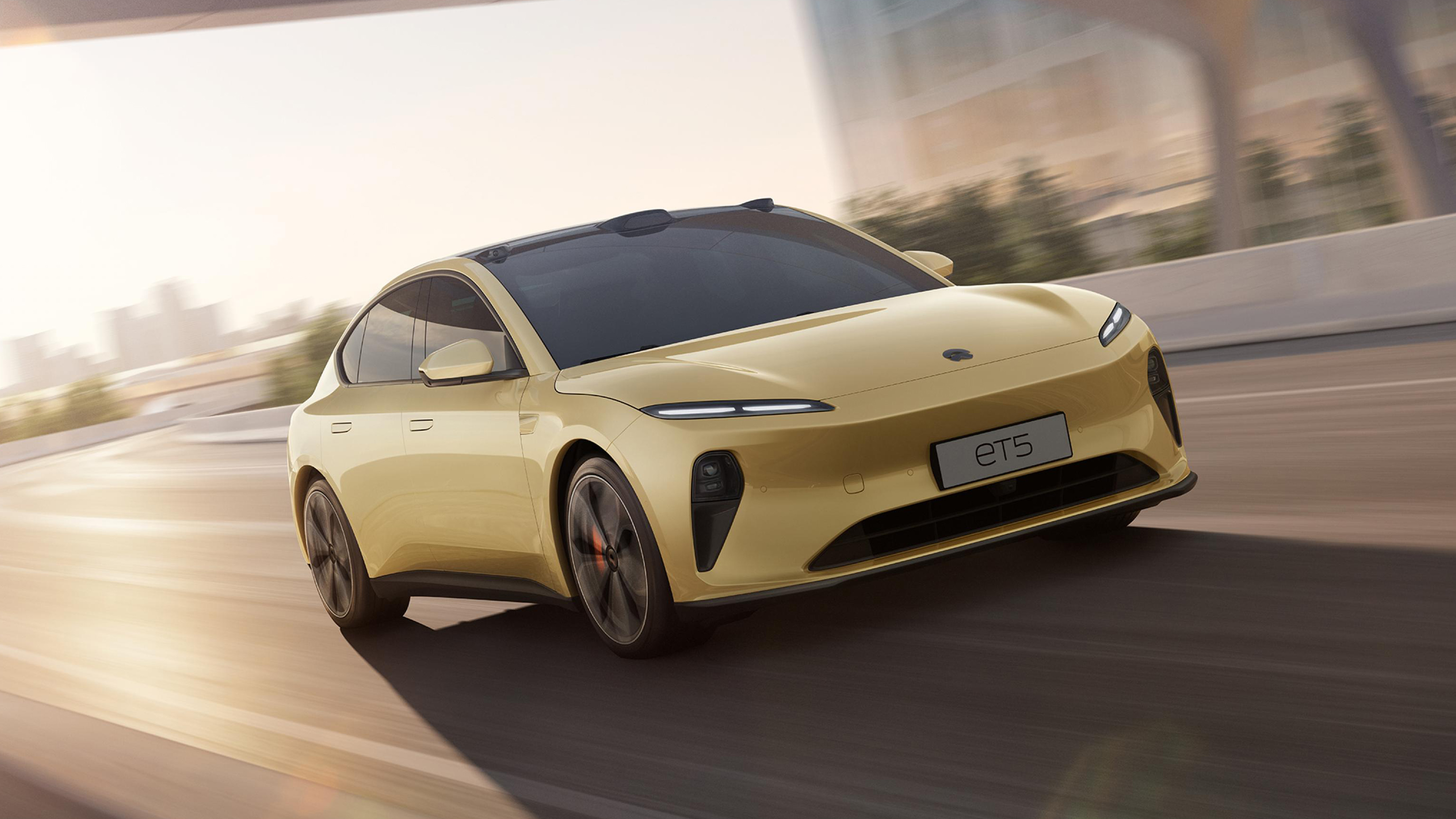 NIO ET5 - front
