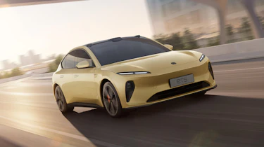 NIO ET5 - front