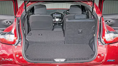 Nissan Juke mk1 - boot