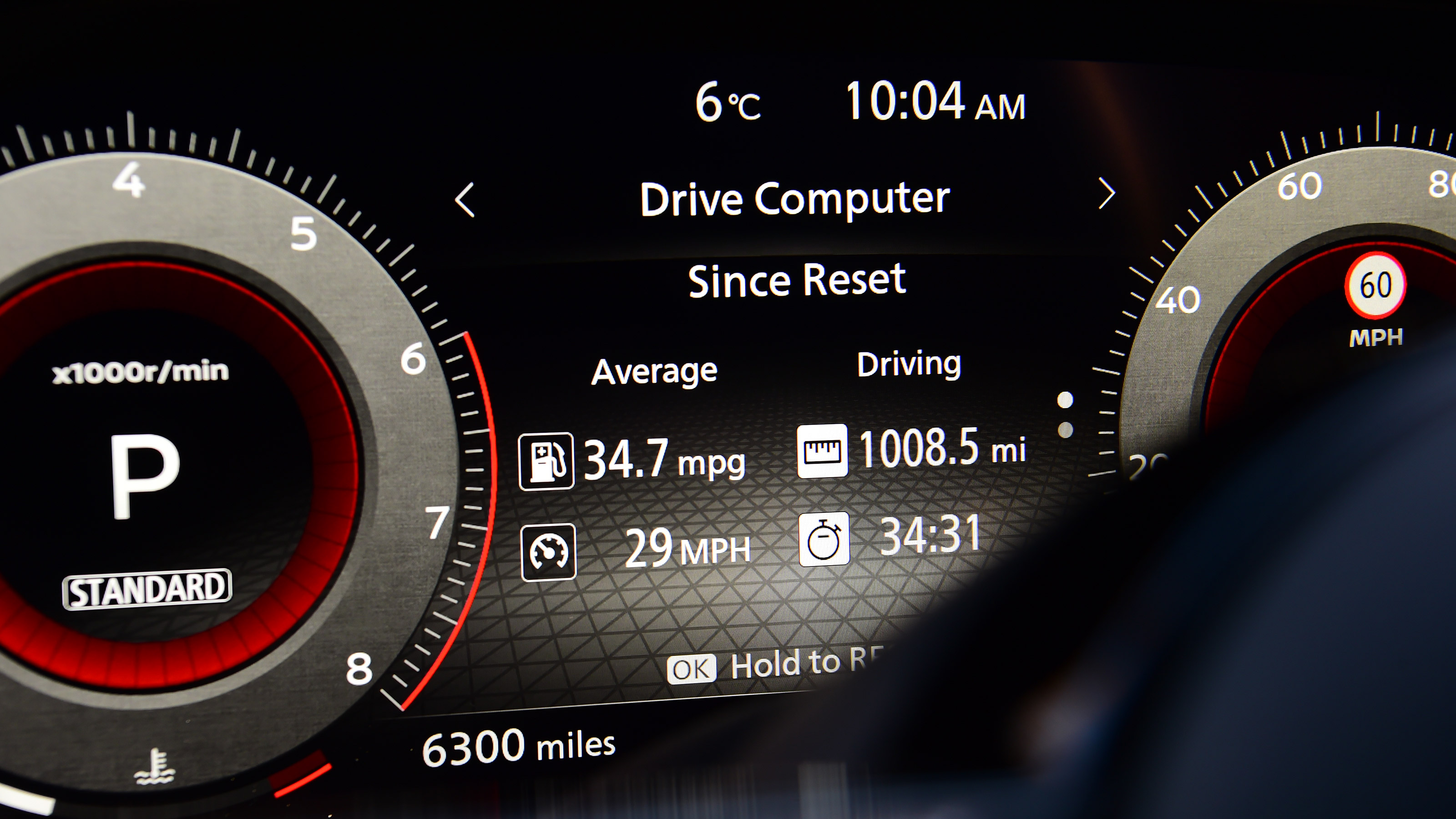 Nissan Qashqai long termer - first report dials