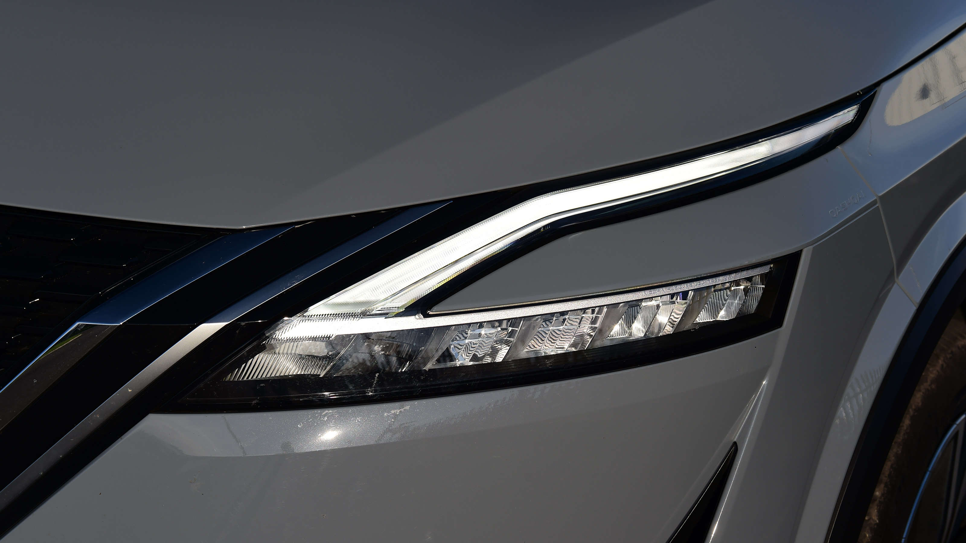 Nissan Qashqai long termer - first report front light