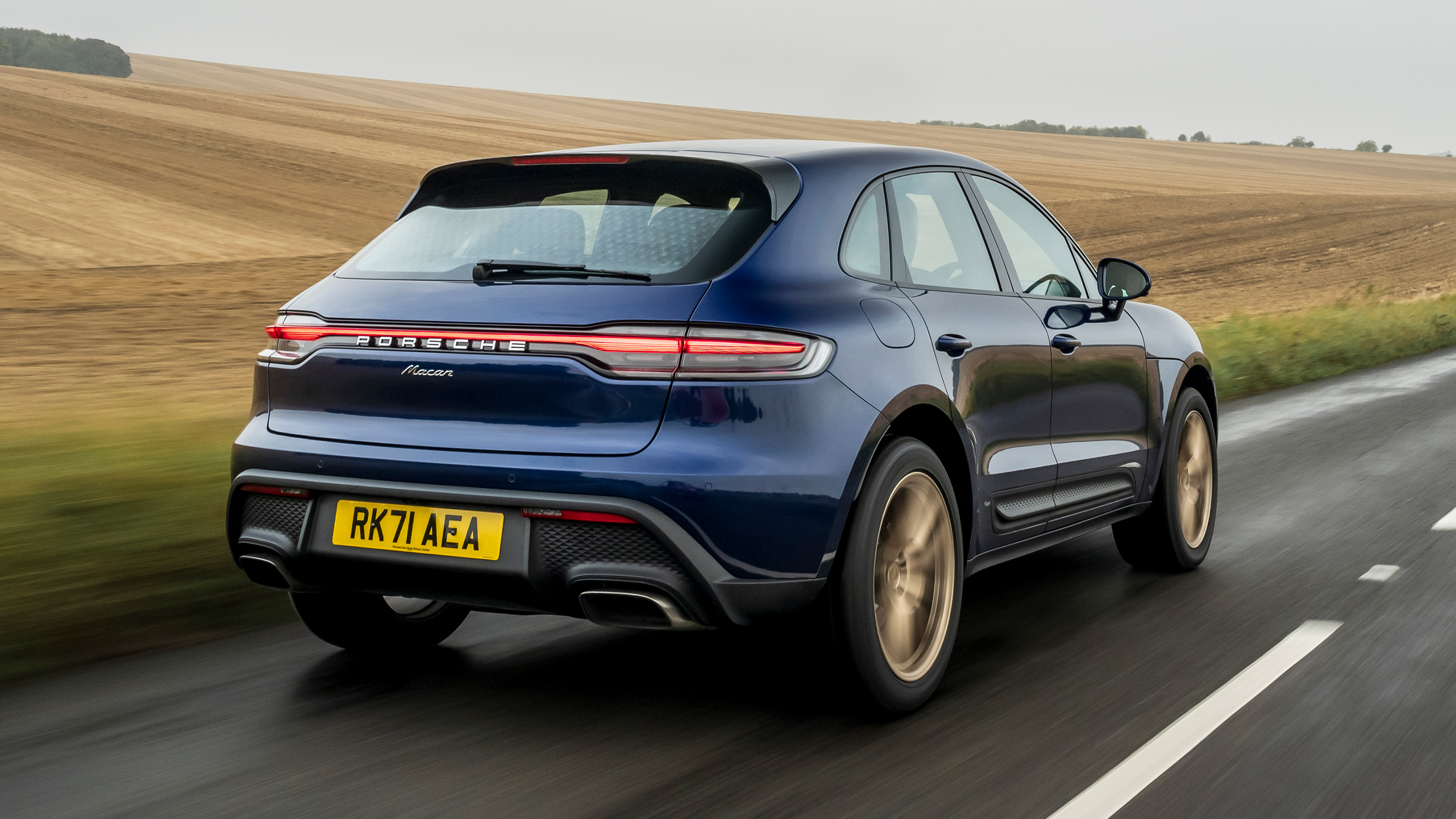 Porsche Macan 2.0 2022 - rear