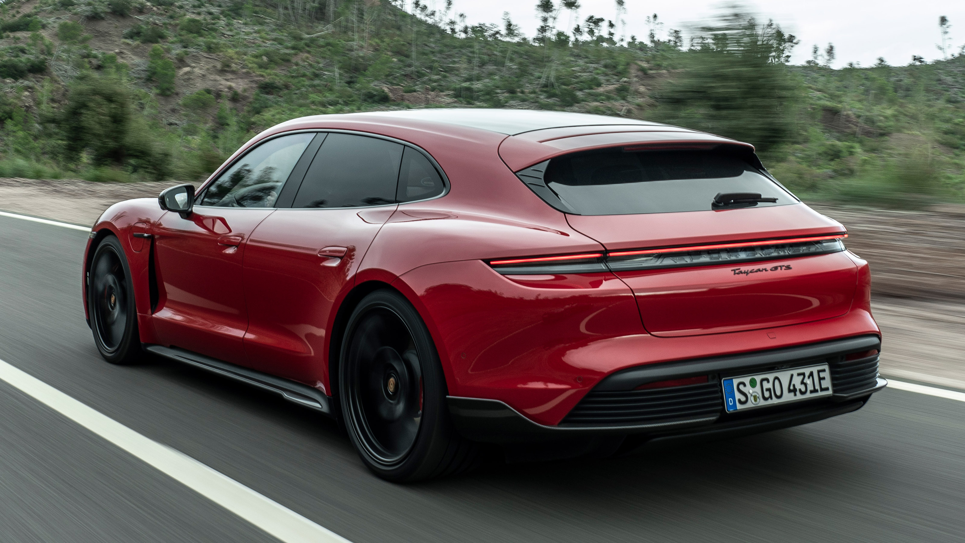 Porsche Taycan GTS Sport Turismo - rear