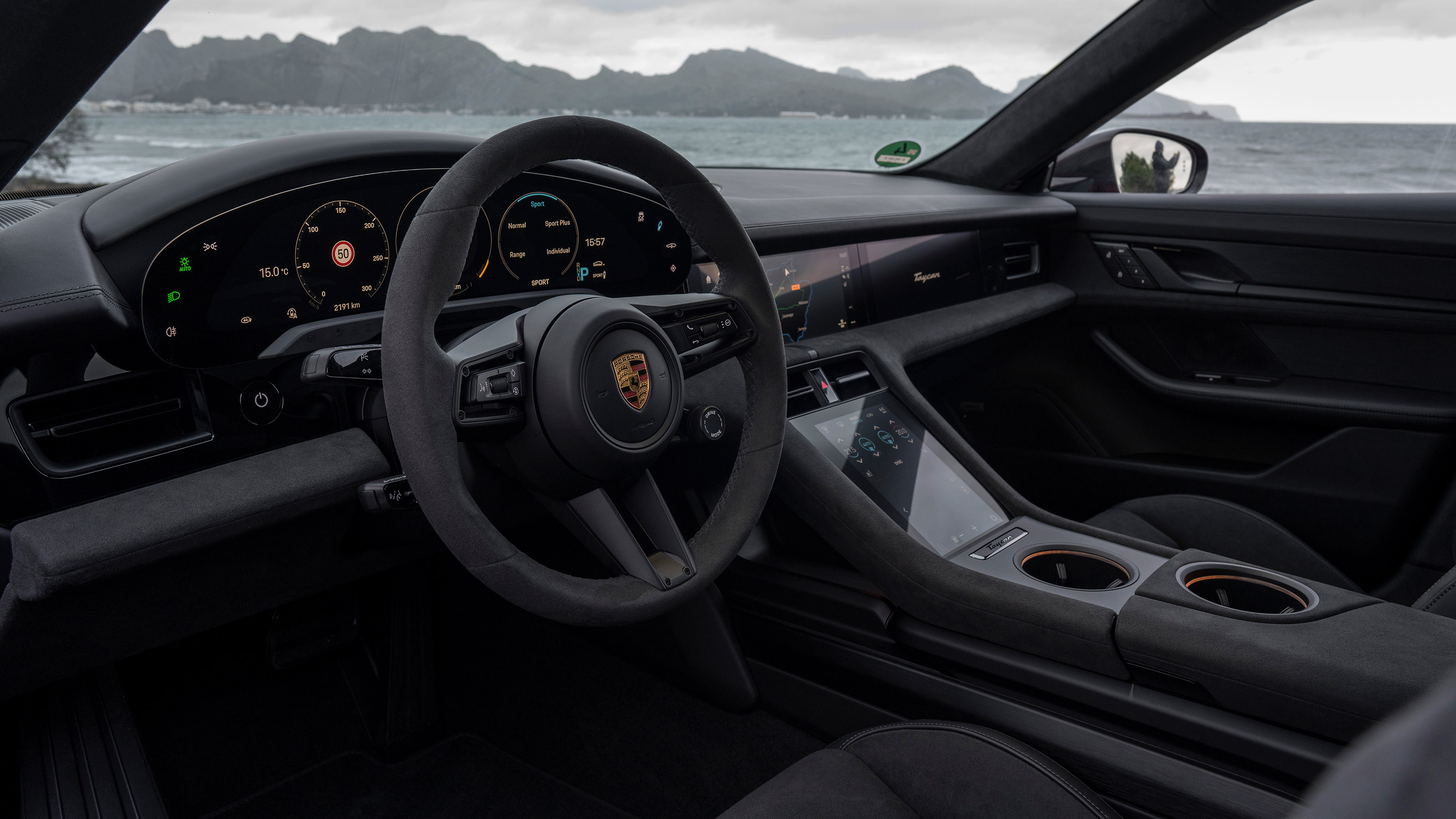 Porsche Taycan GTS Sport Turismo - dash