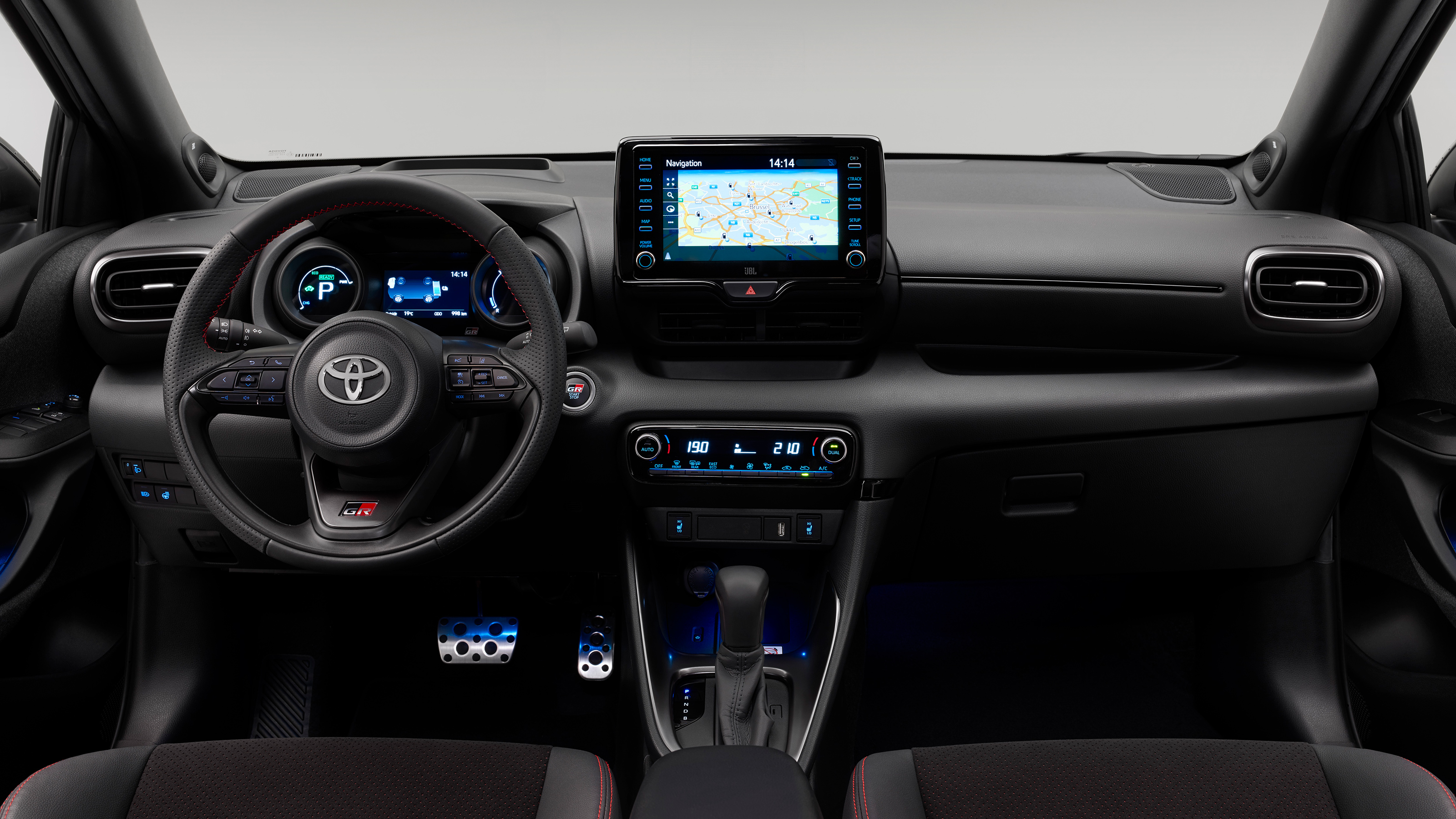 Toyota Yaris GR Sport - interior