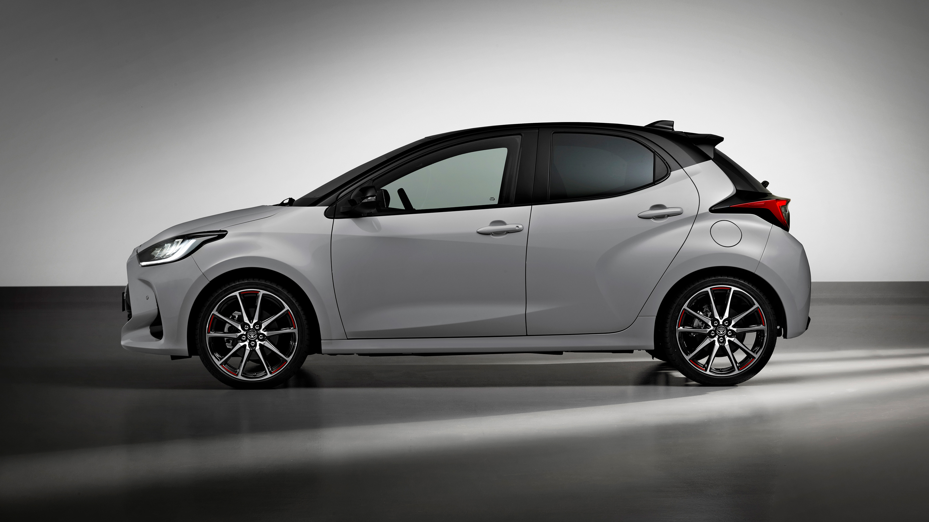 Toyota Yaris GR Sport - side profile