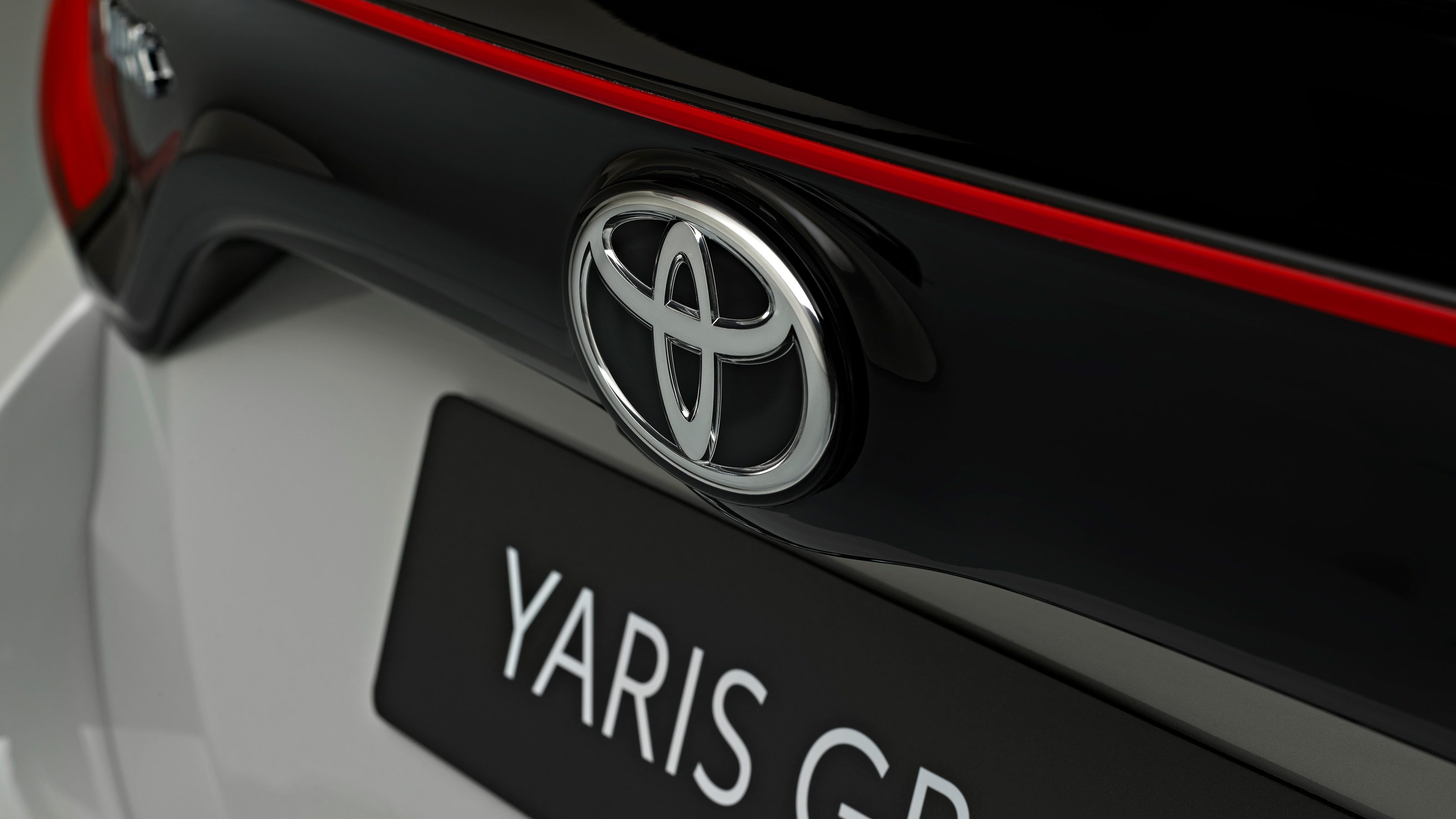 Toyota Yaris GR Sport - badge