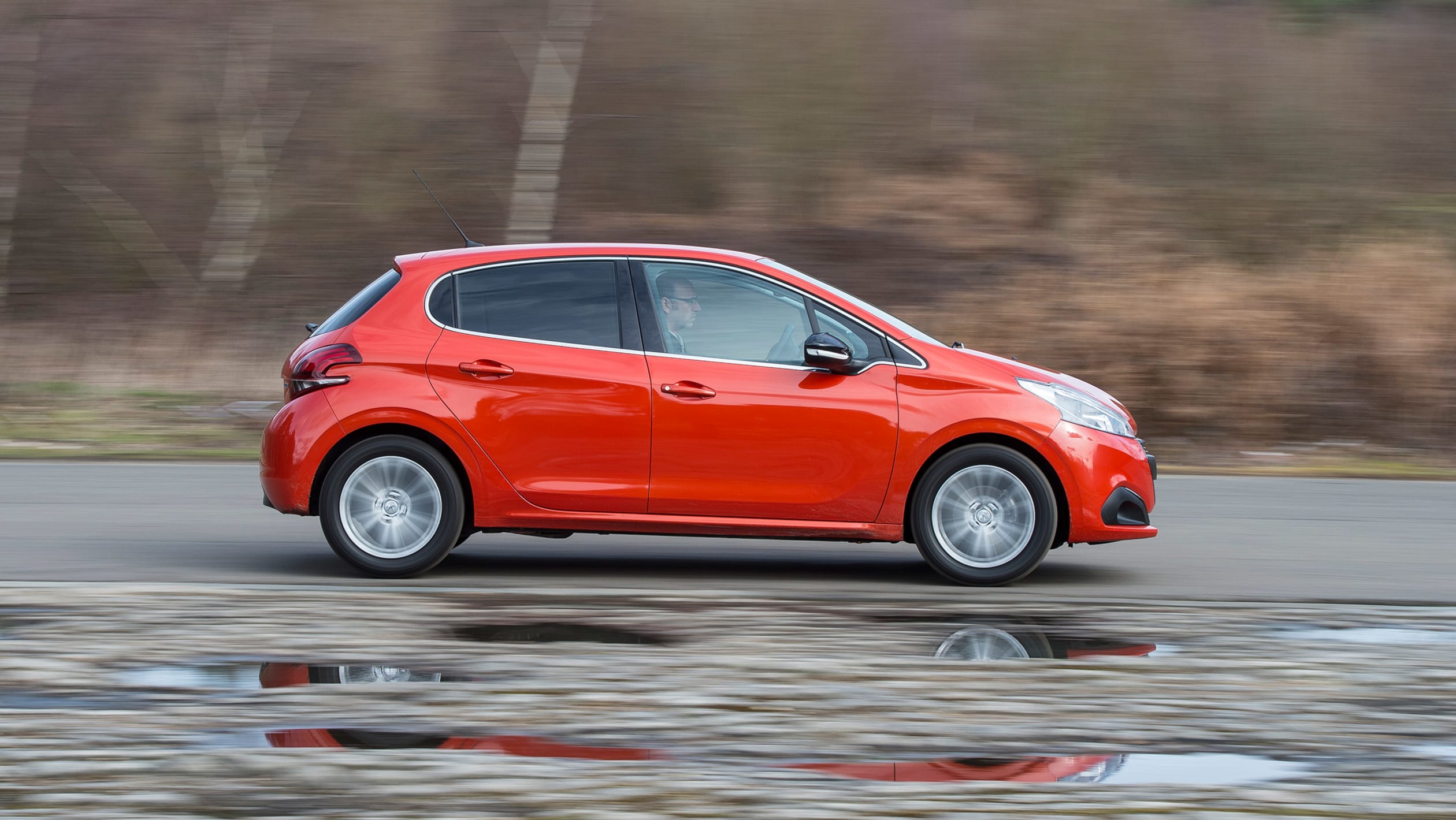 Used Peugeot 208 Mk1 - side