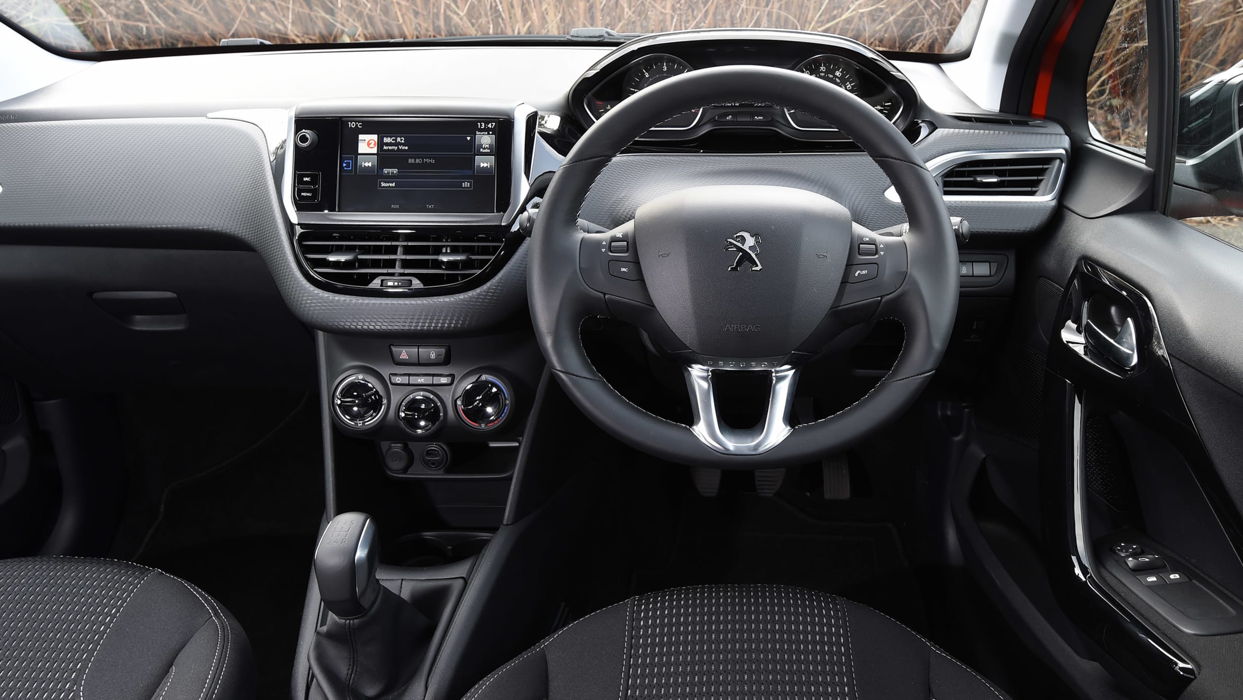 Used Peugeot 208 Mk1 - dash