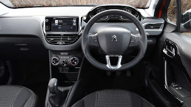 Used Peugeot 208 Mk1 - dash