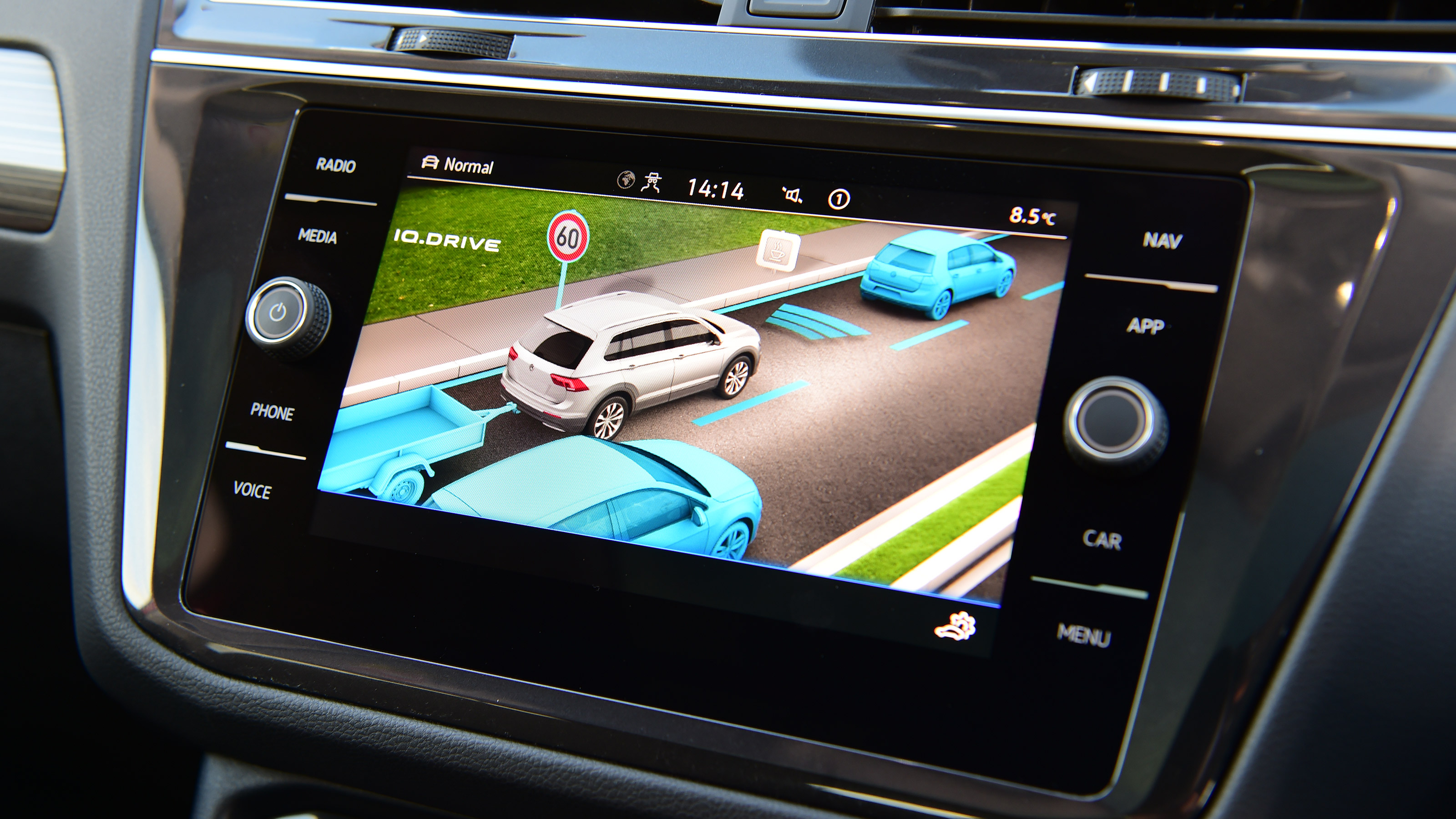 Volkswagen Tiguan Allspace - infotainment