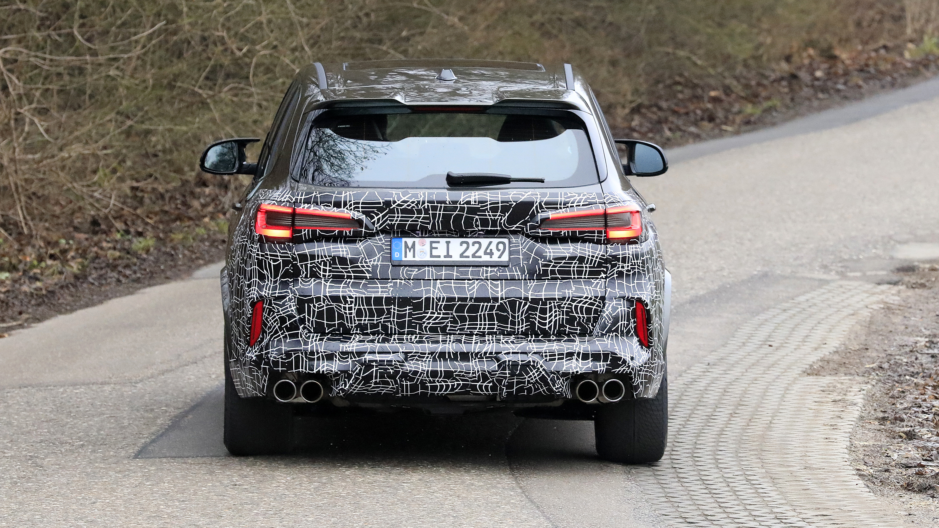 BMW X5 M spy - rear