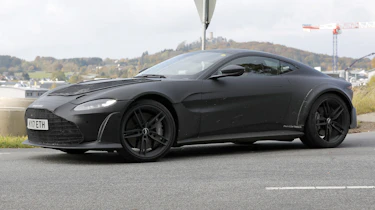 Aston Martin V12 Vantage - front
