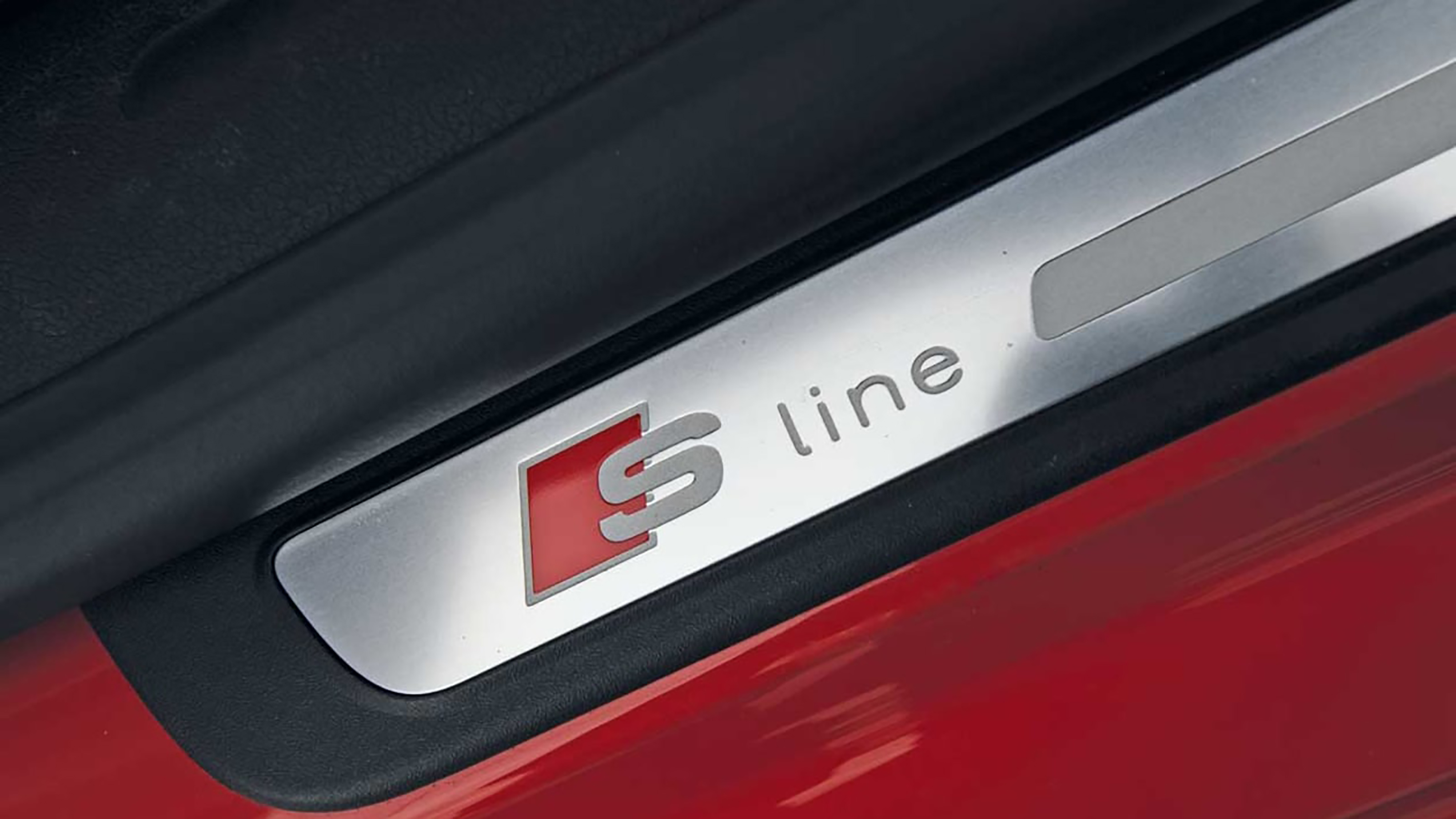 Audi A5 - sill
