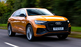 Audi Q8 PHEV - front