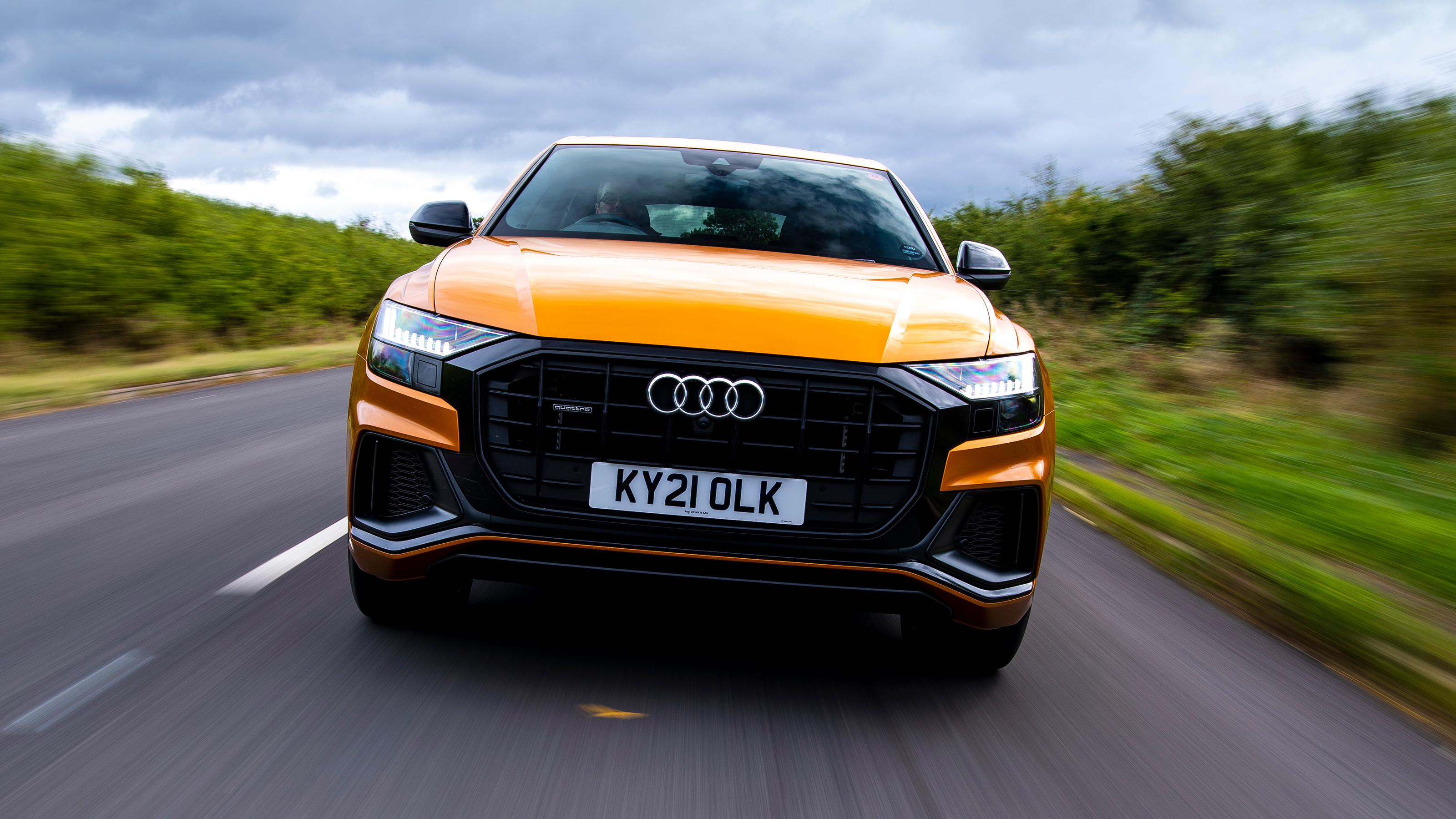 Audi Q8 PHEV - front