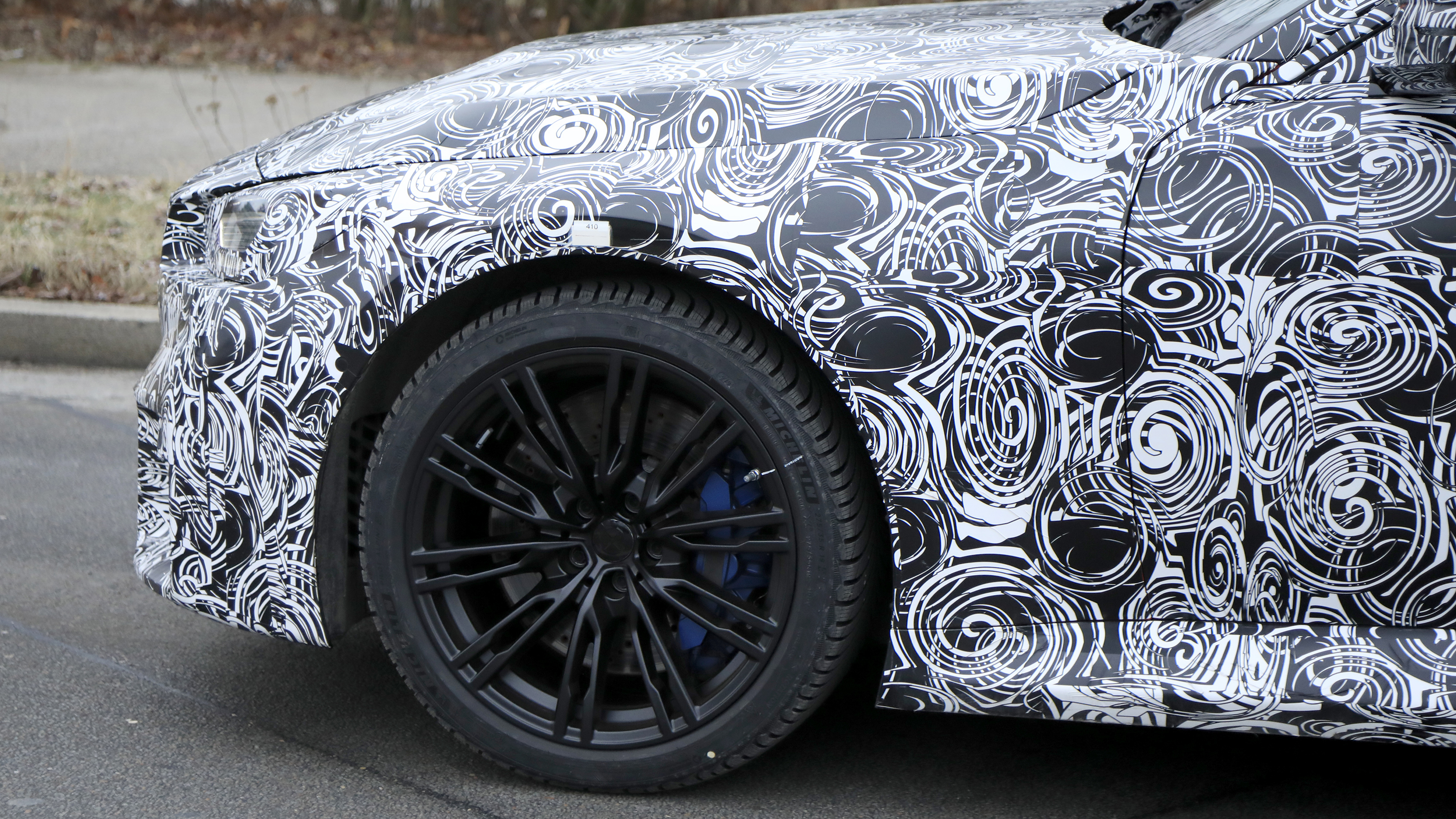 BMW M2 2022 spy - wheel
