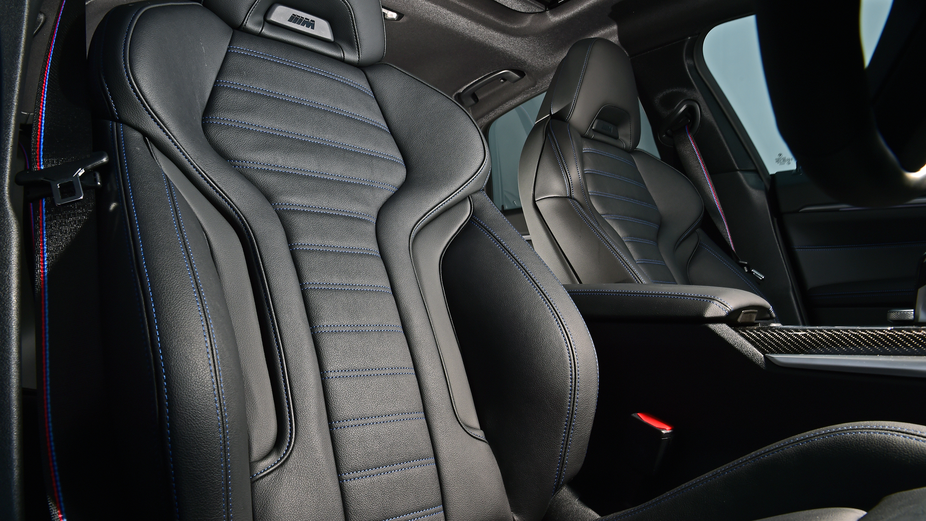 BMW M440i xDrive - seats