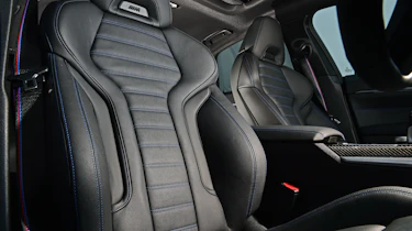 BMW M440i xDrive - seats