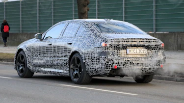 BMW M5 2024 - rear