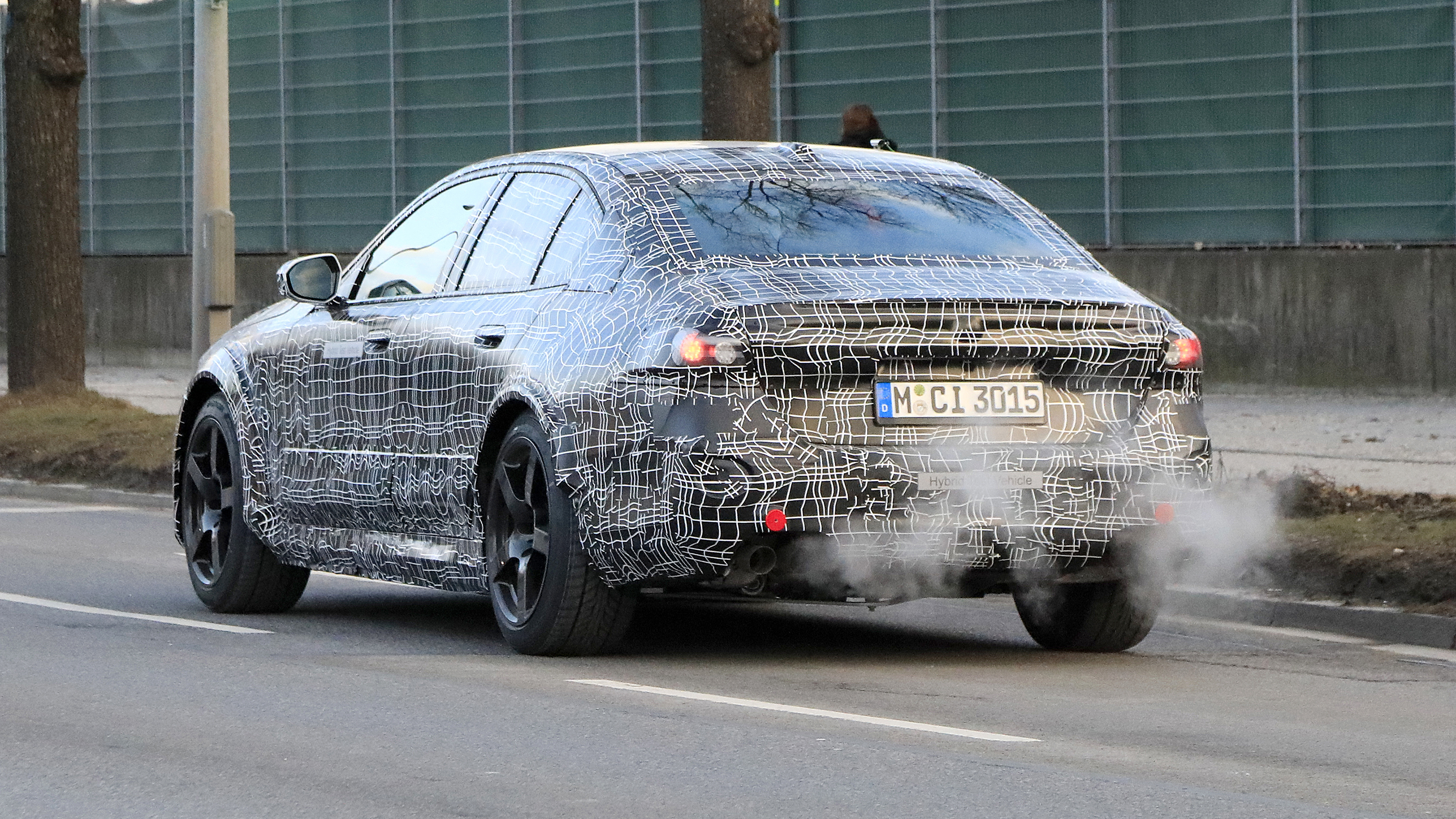 BMW M5 2024 - rear