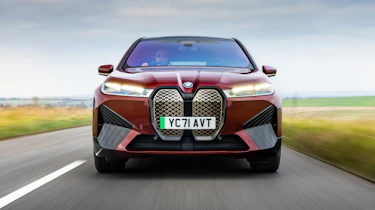BMW iX xDrive50 - front