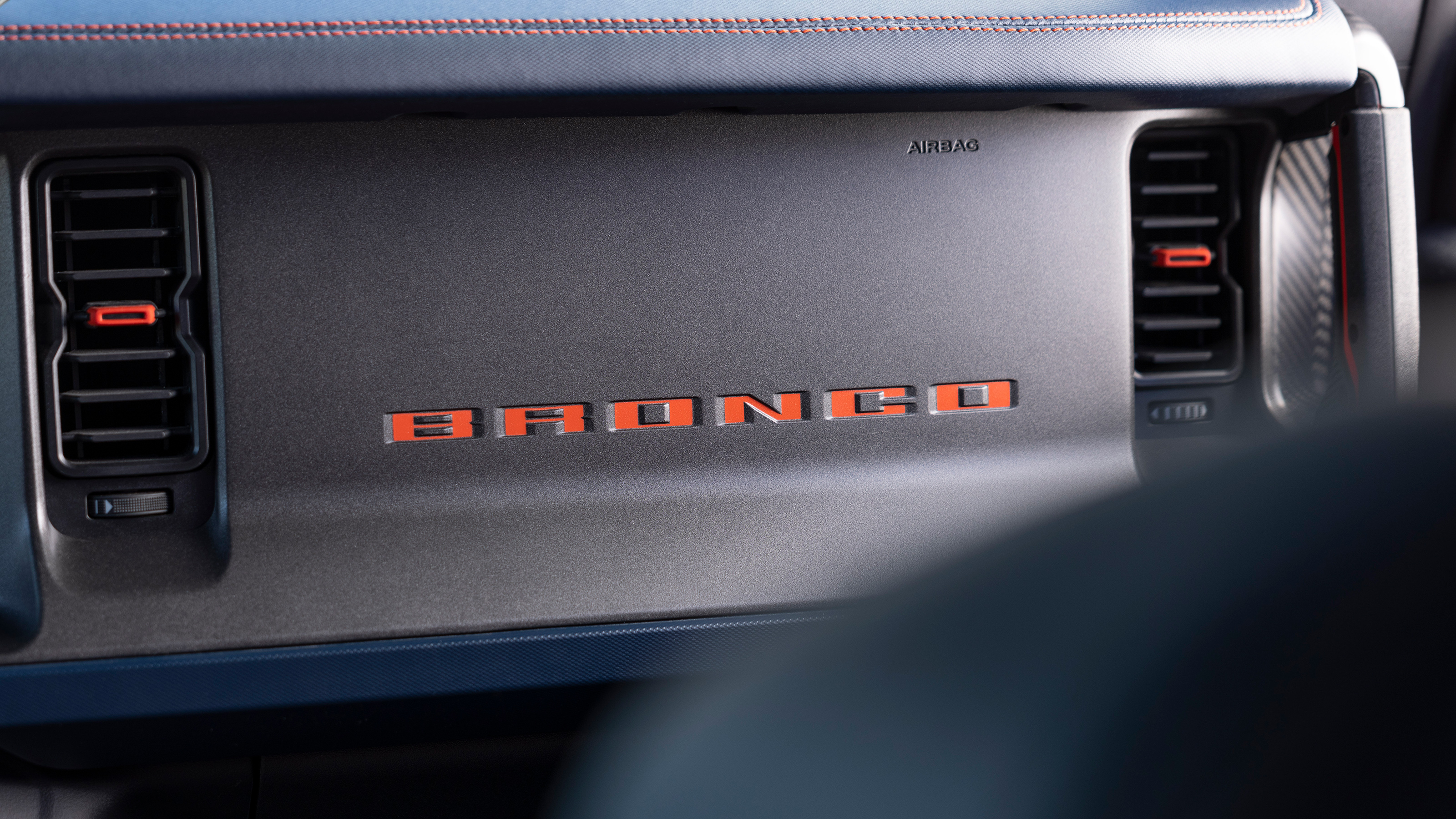 Ford Bronco Raptor - dash