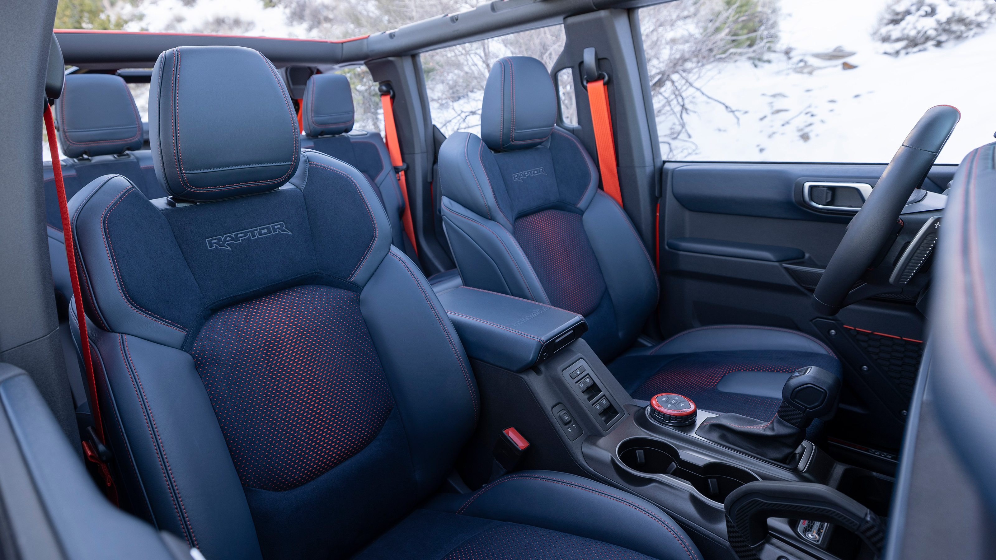 Ford Bronco Raptor - seats