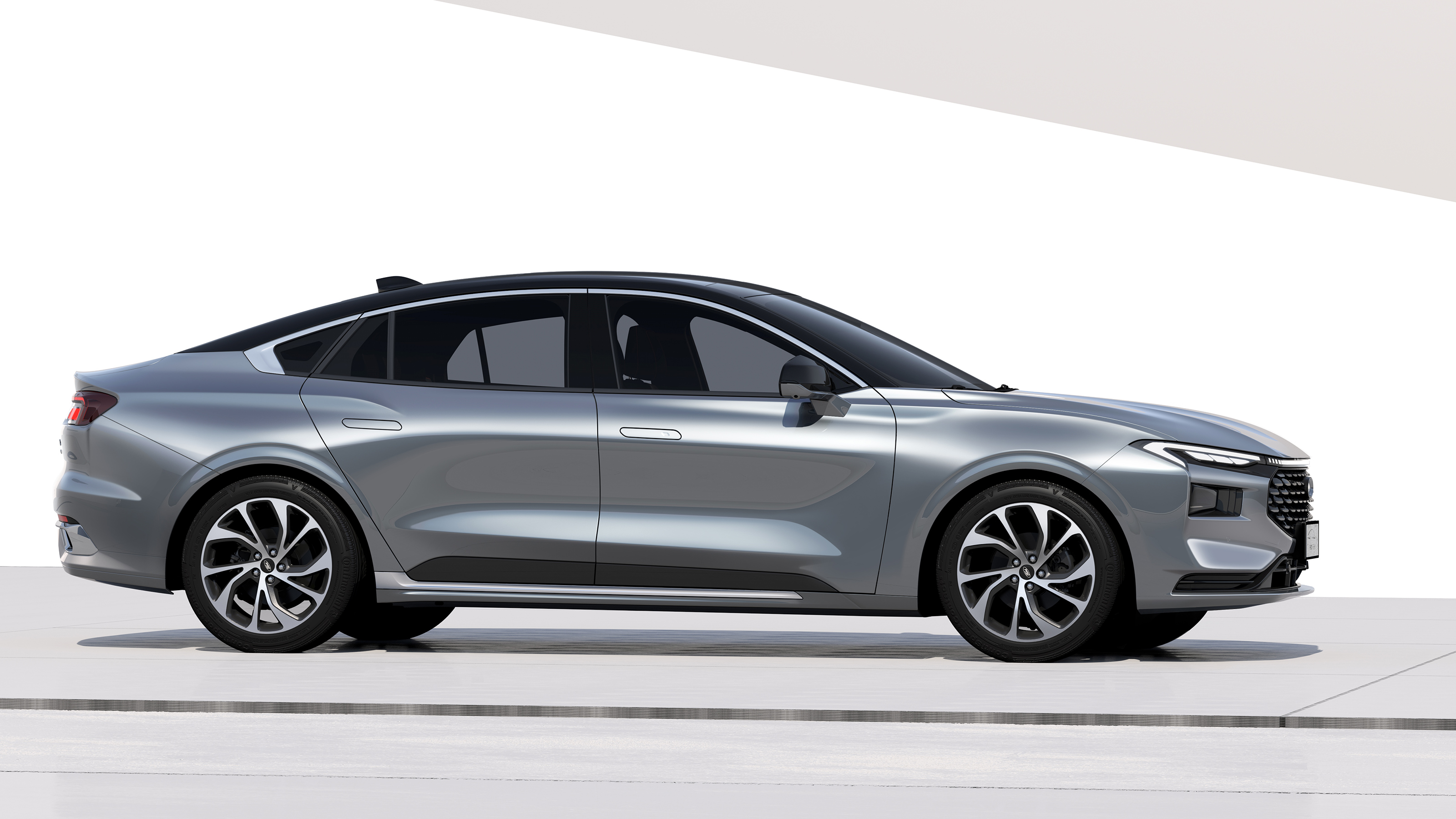 Ford Mondeo 2022 - side