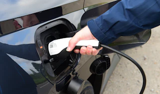Connecting charger to Hyundai Tucson PHEV