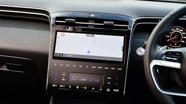 Hyundai Tucson PHEV - screen