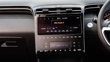 Hyundai Tucson PHEV - screen