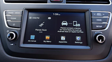 Hyundai i20 mk2 - screen