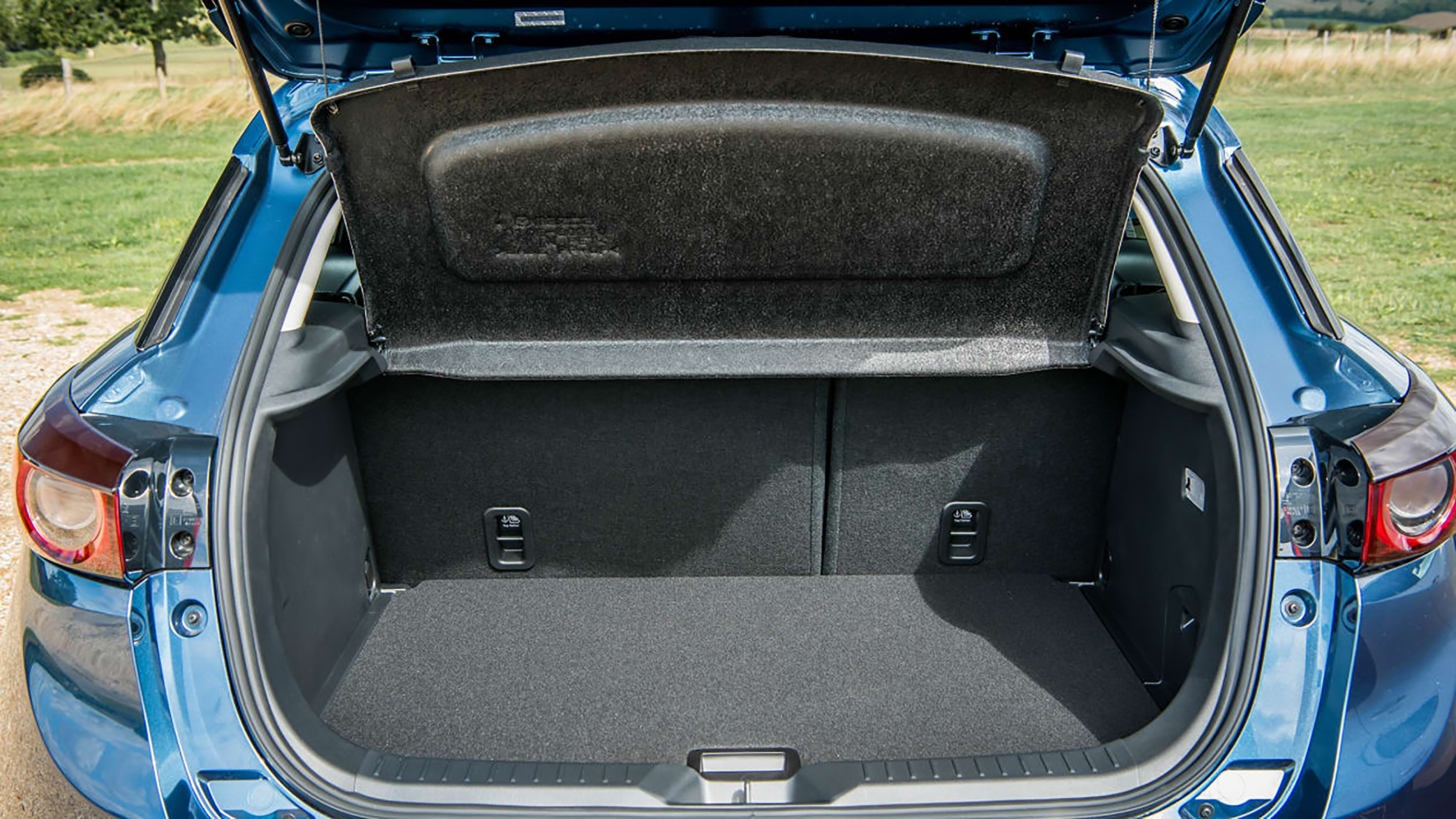 Mazda CX-3 - boot