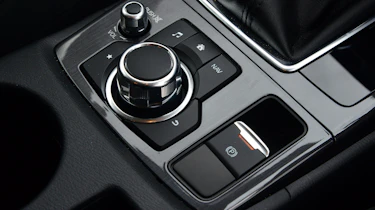 Mazda CX-5 - control