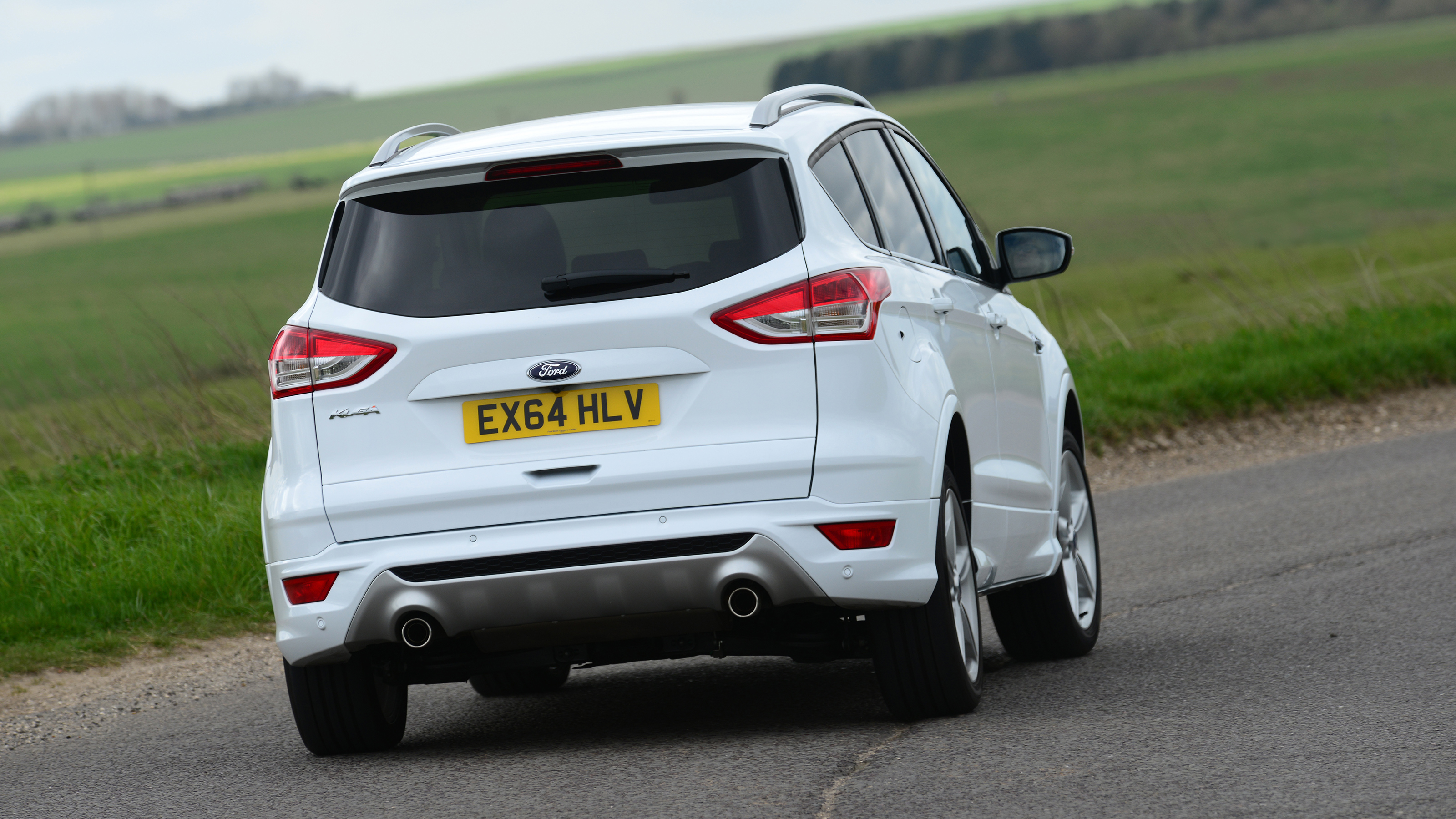 Ford Kuga - rear cornering