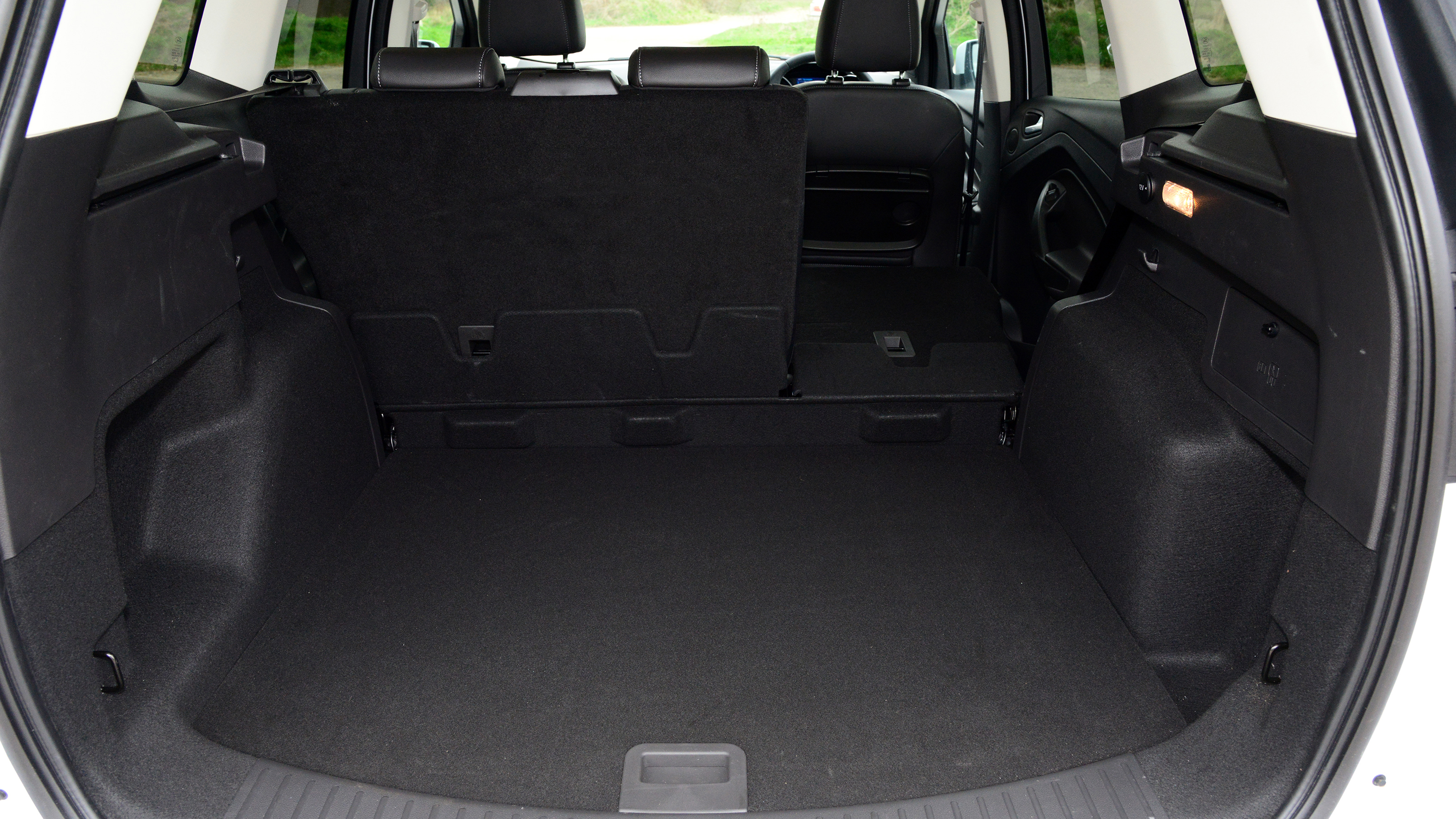 Ford Kuga - boot
