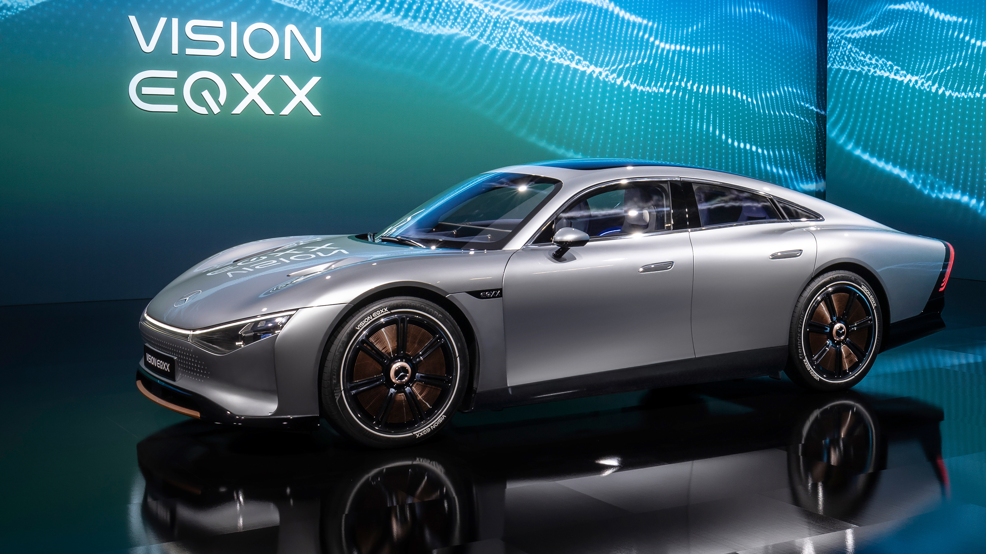 Mercedes Vision EQXX concept front