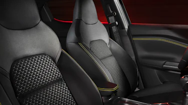 Nissan Juke Kiiro - seats