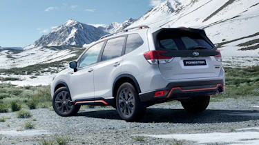 Subaru Forester e-Boxer - rear