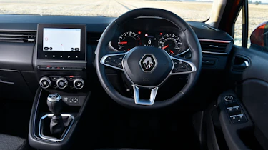Renault Clio - interior