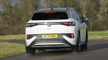 Volkswagen ID.4 GTX - rear cornering