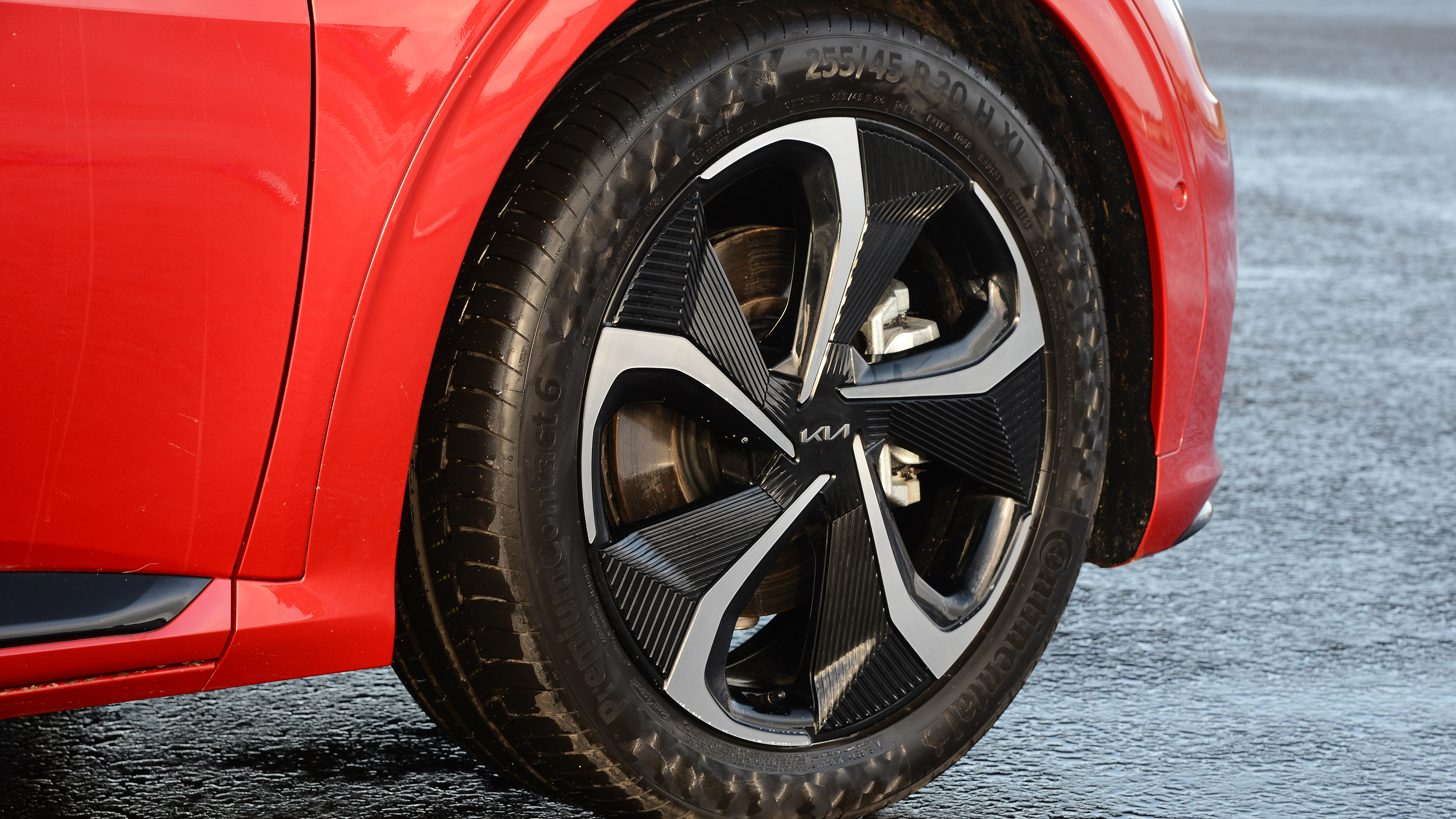 Kia EV6 - wheel
