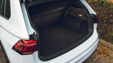 Volkswagen Tiguan eHybrid - boot