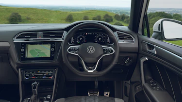 Volkswagen Tiguan eHybrid - interior