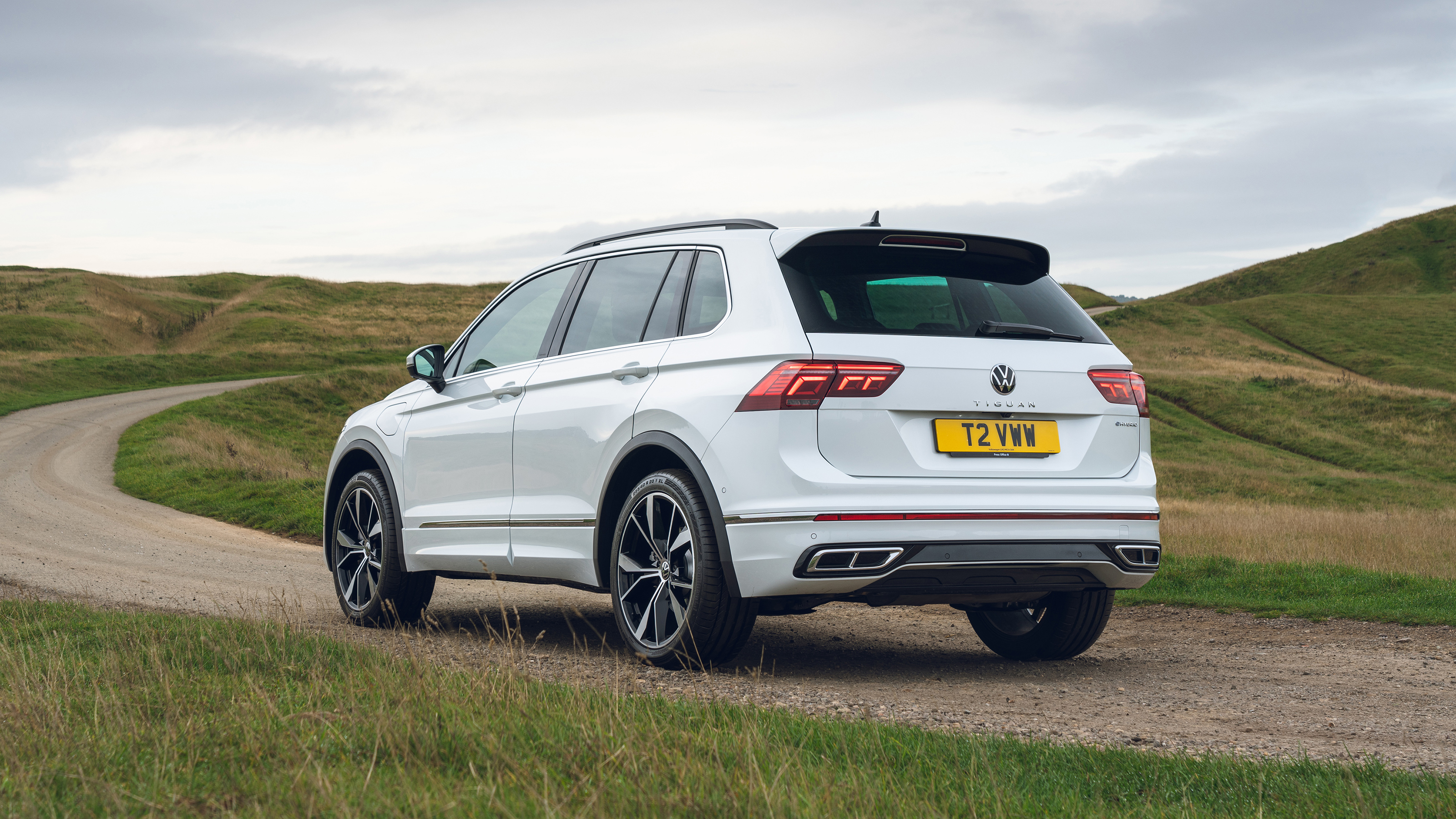 Volkswagen Tiguan eHybrid - rear static