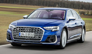 Audi S8 - front