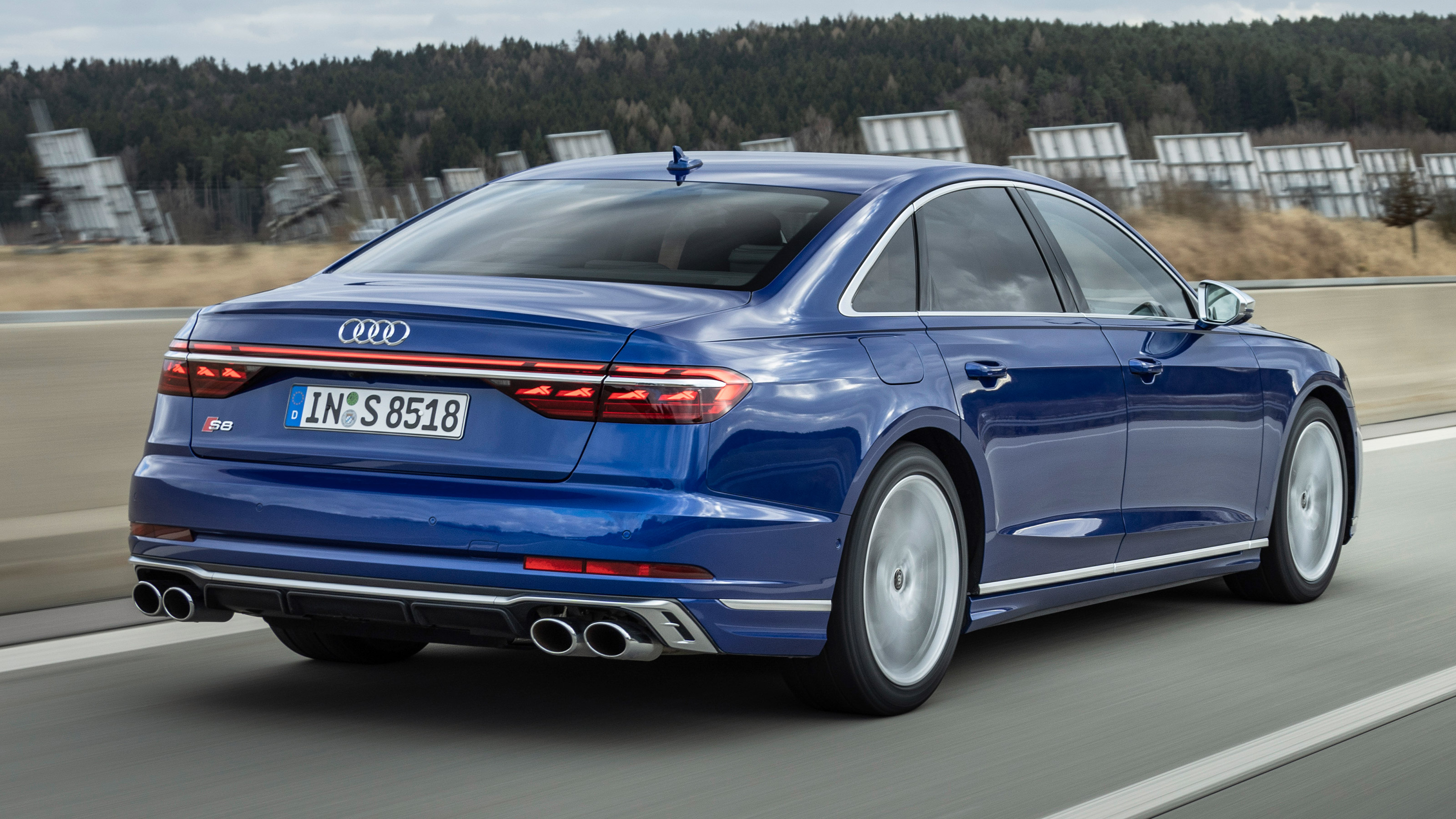 Audi S8 - rear